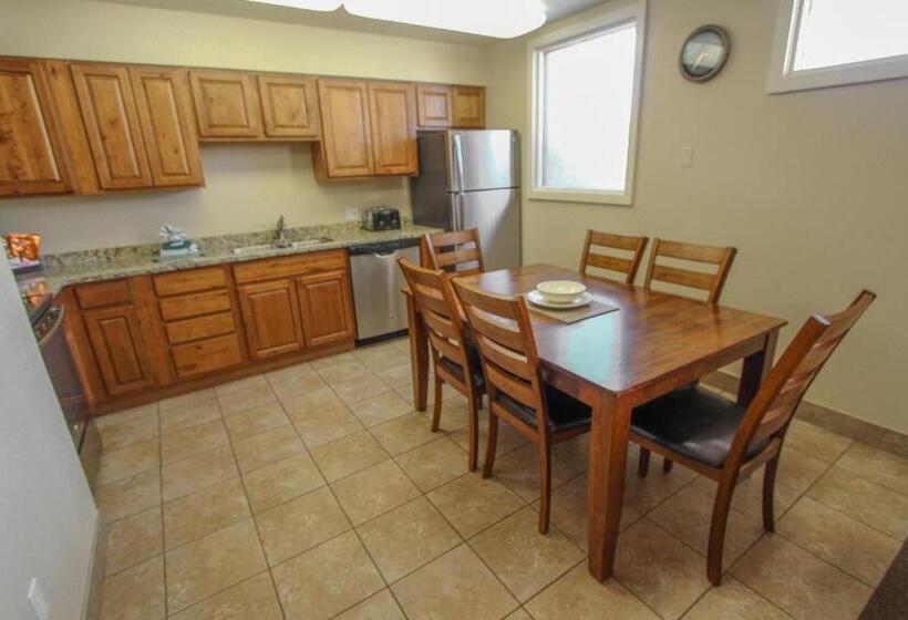 خانه 2 خوابه, Multi Resorts At Villas At Southgate