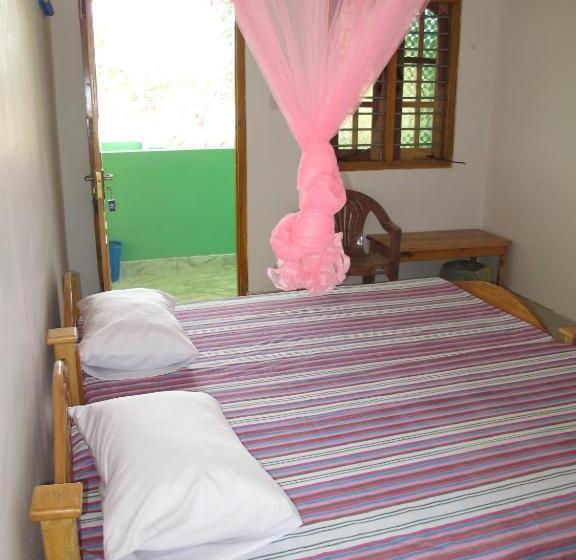 اتاق استاندارد با چشم‌انداز دریا, Gopalapuram Guest House