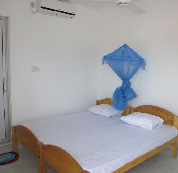 اتاق لوکس, Gopalapuram Guest House