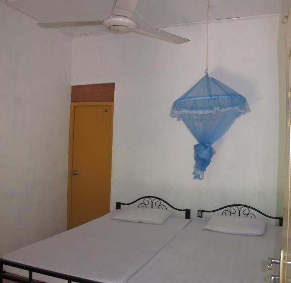 اتاق استاندارد با چشم‌انداز باغ, Gopalapuram Guest House