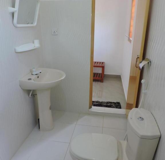 اتاق استاندارد چهار تخته, Gopalapuram Guest House