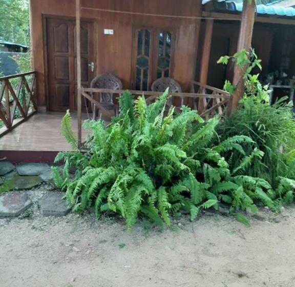 کلبه ییلاقی, Gopalapuram Guest House