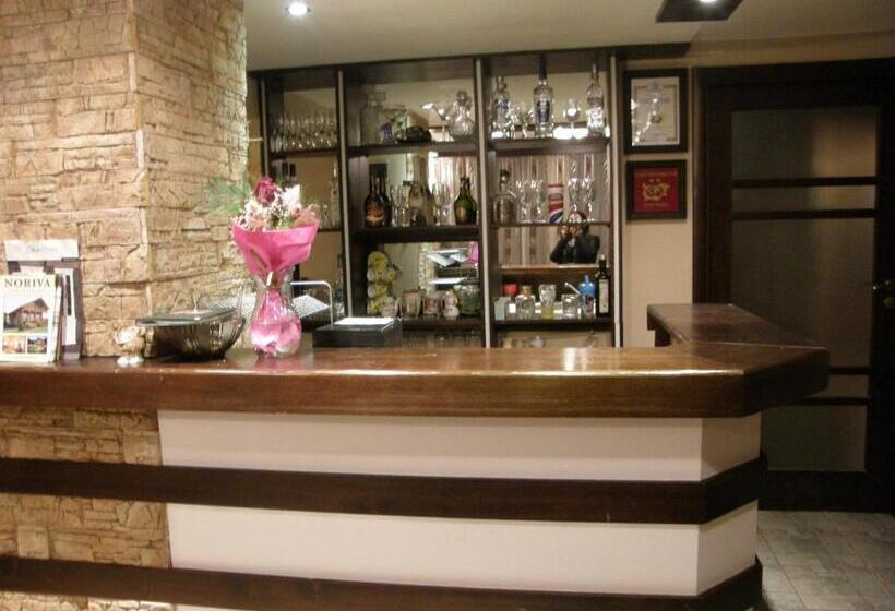 اتاق استاندارد سه نفره, Guest House Raffe
