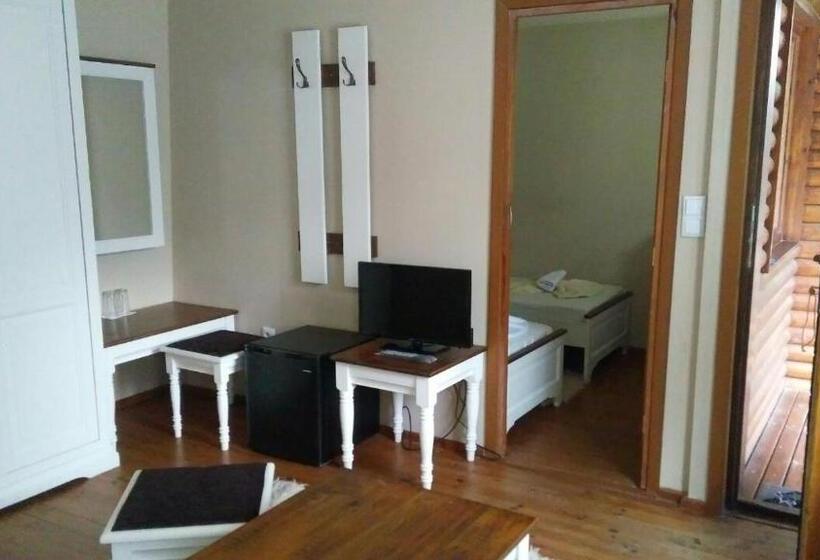 بانگلوی استاندارد, Guest House Raffe