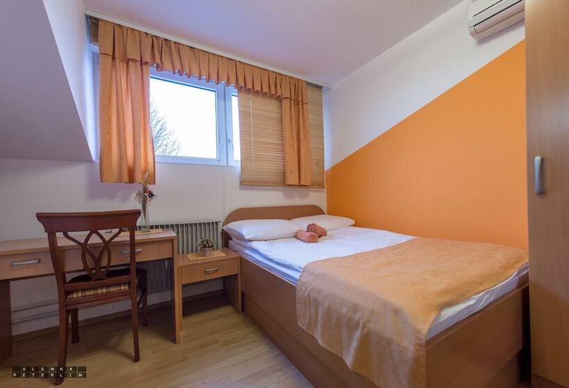اتاق استاندارد, Guesthouse Kolesar
