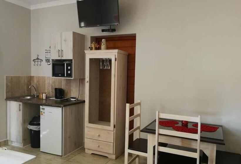 اتاق لوکس خانوادگی, Kalahari Rus