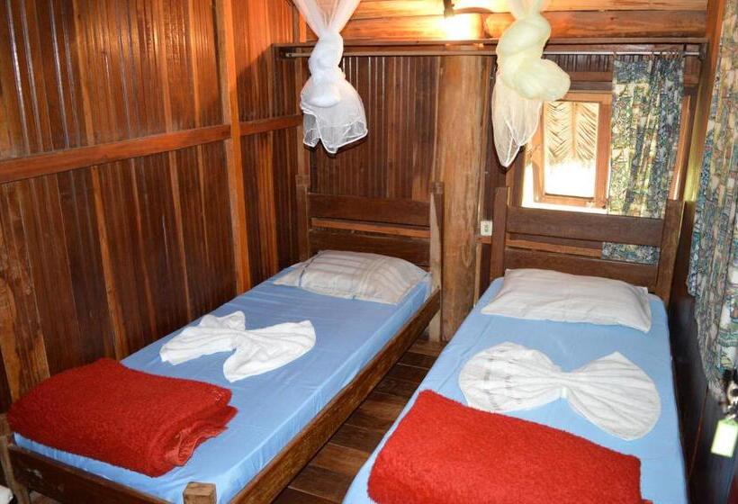 اتاق استاندارد با سرویس بهداشتی مشترک, Pousada E Hostel Caminho De Santiago