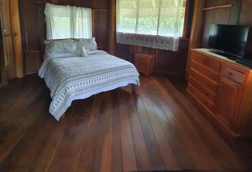 کلبه ییلاقی, Pousada E Hostel Caminho De Santiago