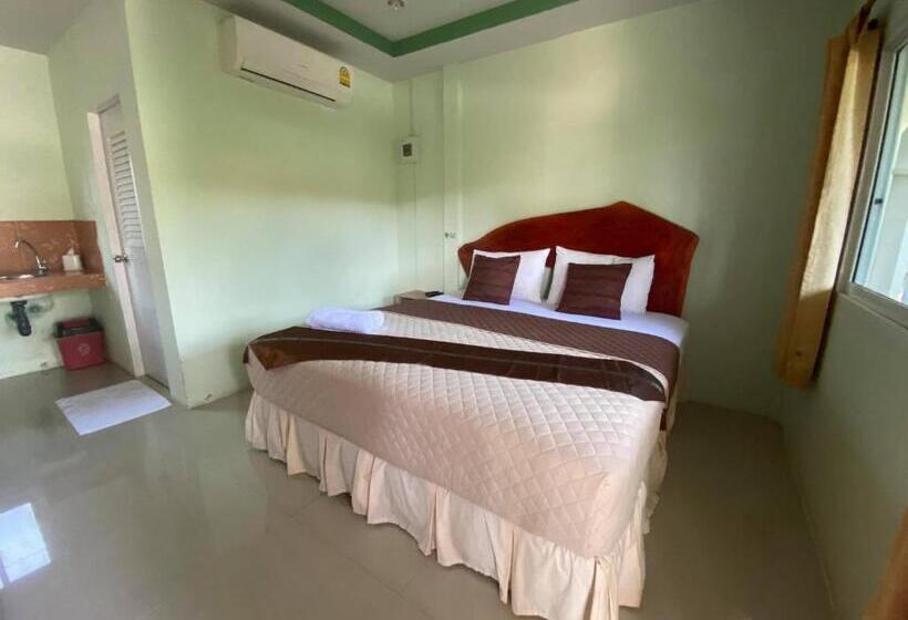 اتاق استاندارد, Suntalee House
