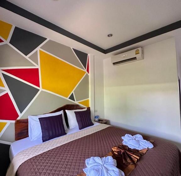 اتاق استاندارد, Suntalee House
