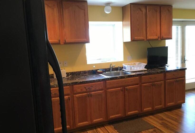 آپارتمان 1 خوابه با بالکن, Beach Fantasy Apartment Suites