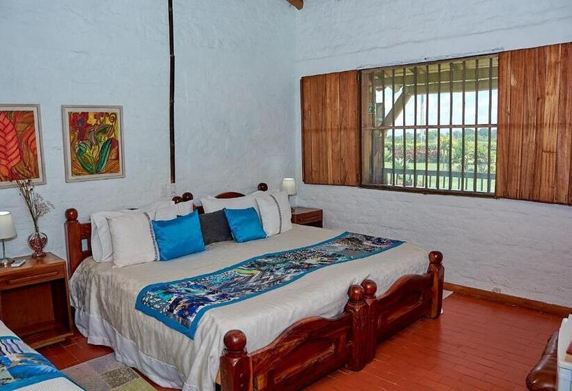 اتاق استاندارد سه نفره, Finca Hotel La Negrita