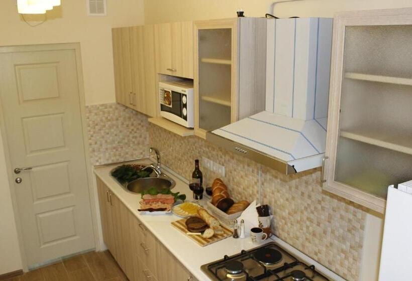 اتاق استاندارد چهار تخته, 5th Floor Guest House Yerevan