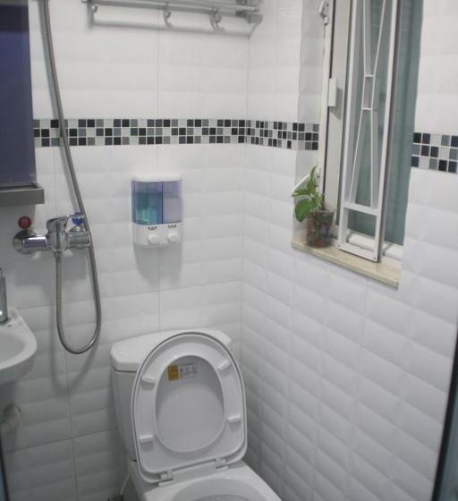 اتاق استاندارد یک نفره, K&b Hostel