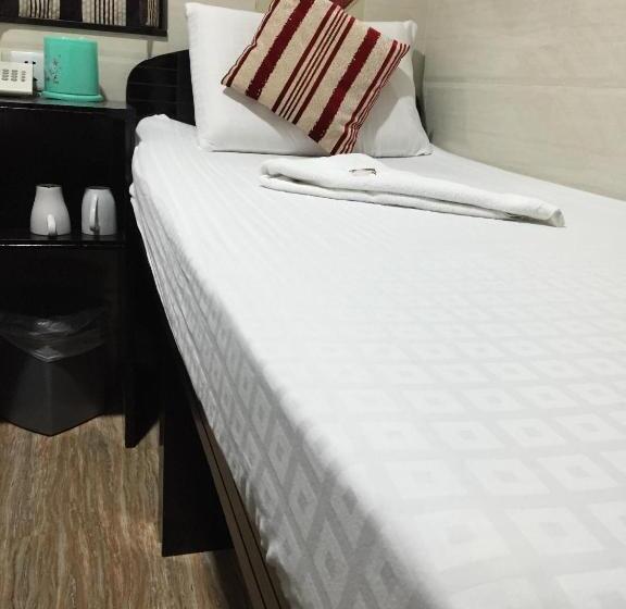 اتاق استاندارد یک نفره, Prestige Guesthouse