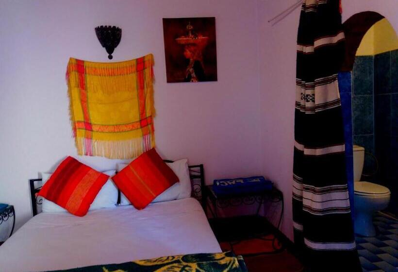 اتاق اکونومی, Kasbah Les Nomades