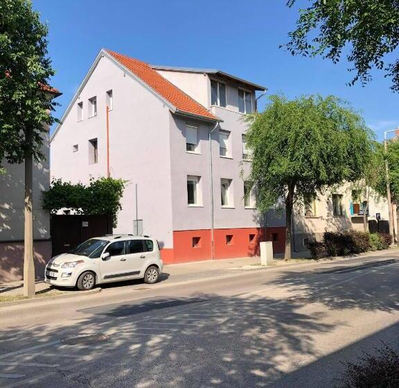 آپارتمان 1 خوابه, Alpesi Apartman Downtown