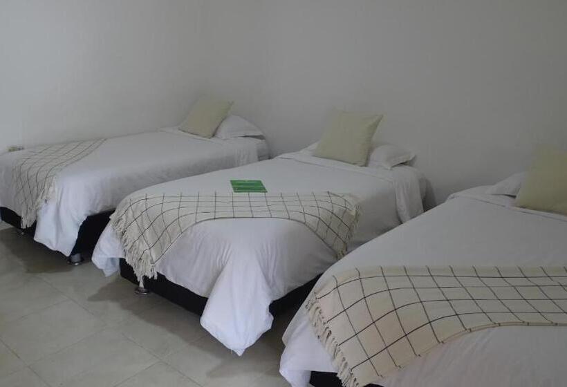 اتاق کلاسیک سه تخته, Casa Finca La Maracuya