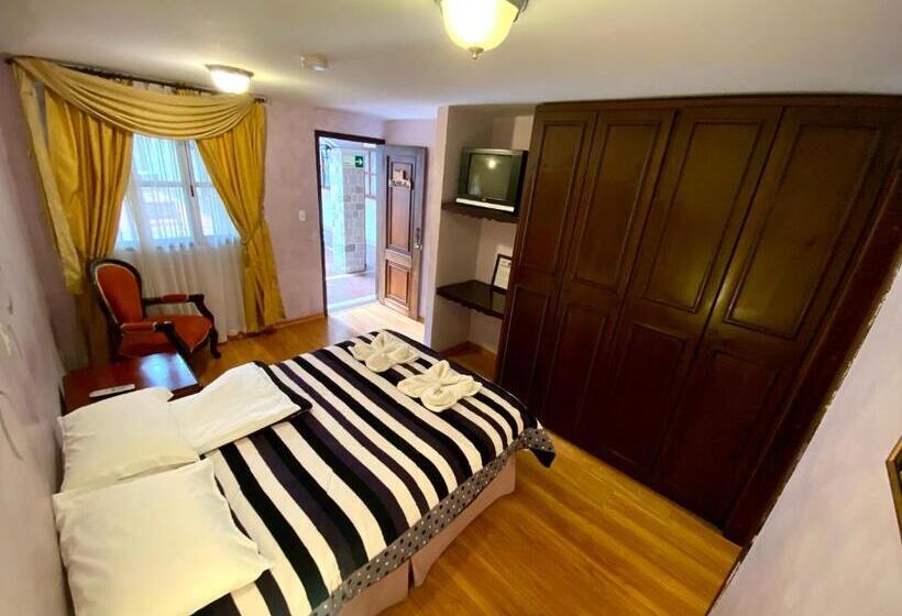 اتاق استاندارد یک نفره, Latacunga Hostel