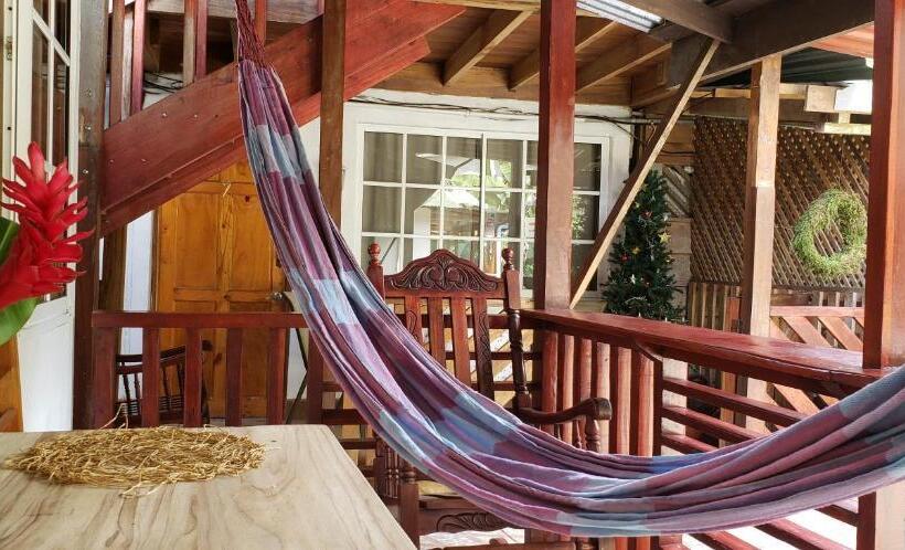 اتاق استاندارد, Hostal Cecilia