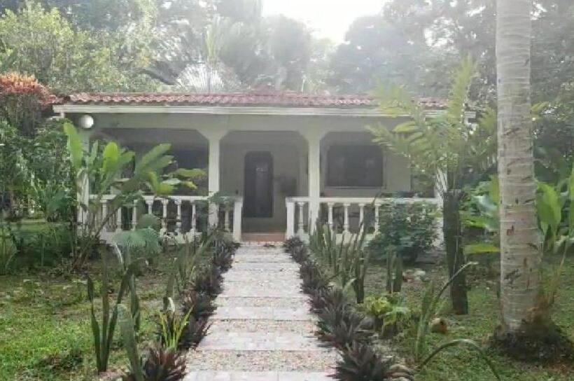 خانه 1 خوابه, Hostal Cecilia