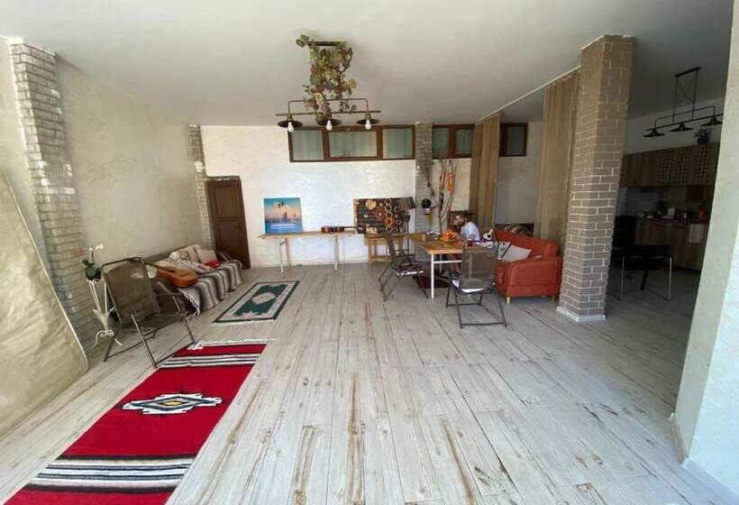 اتاق استاندارد برای معلولان, Batumi Wonderland Guest House
