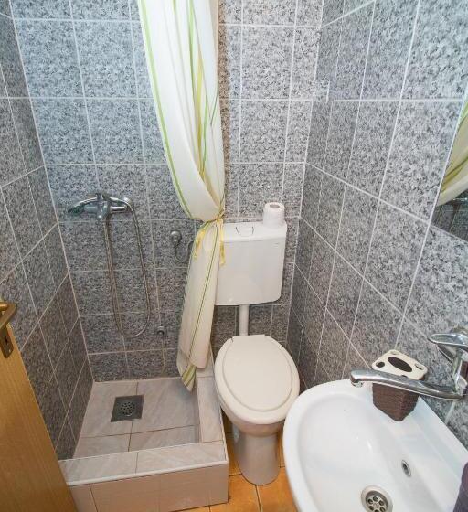 اتاق استاندارد سه نفره, Pansion Guma Mostar Stari Grad