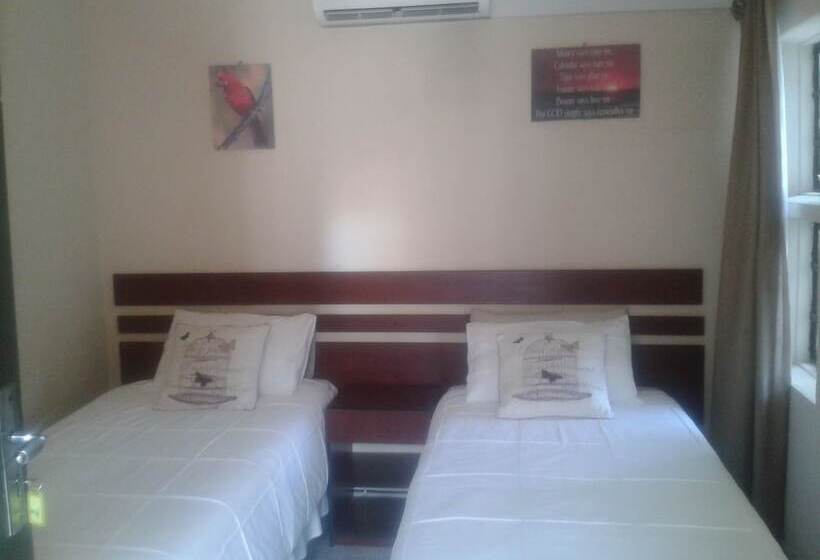اتاق خانوادگی, Valley View Lodge