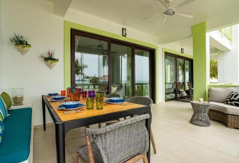 آپارتمان 3 خوابه با چشم‌انداز دریا, The Villas At Cocoplum