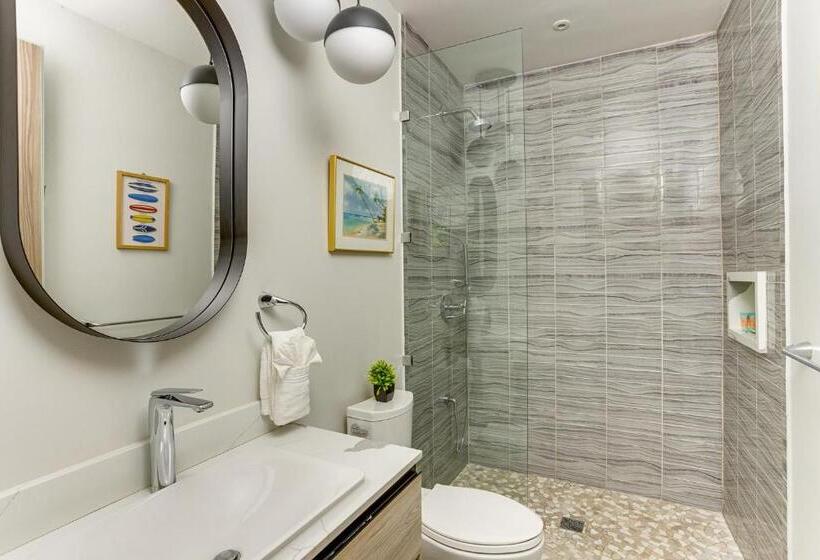آپارتمان 3 خوابه با چشم‌انداز دریا, The Villas At Cocoplum