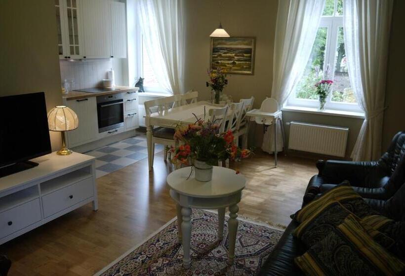 آپارتمان 2 خوابه, Apartments Livia