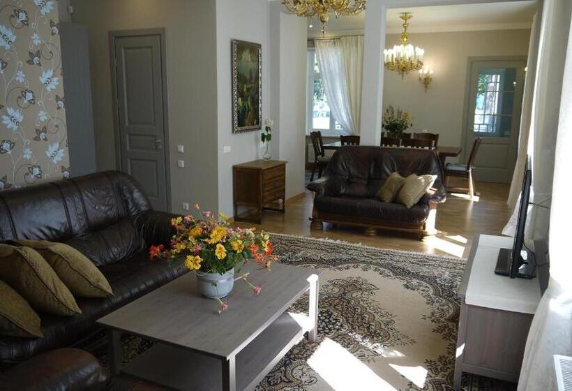 آپارتمان لوکس 2 خوابه, Apartments Livia