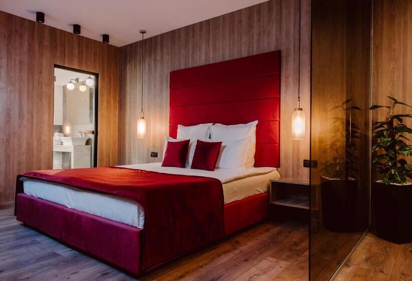 استودیوی لوکس, Boutique Hotel Cattaleya