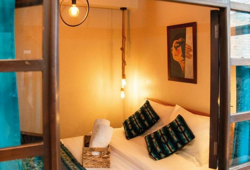 اتاق لوکس, Hostal Restaurant La Cigale