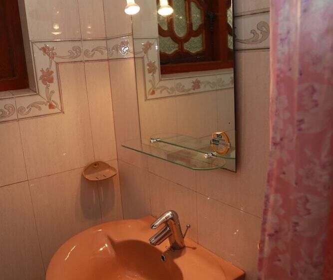 اتاق لوکس, Sumal Villa