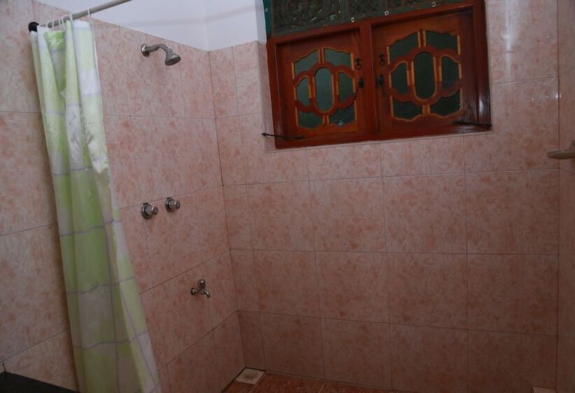 اتاق لوکس, Sumal Villa