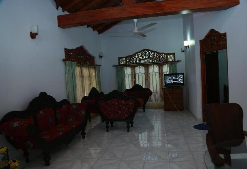 اتاق لوکس, Sumal Villa