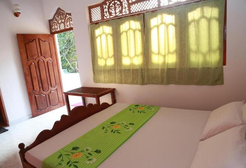 اتاق لوکس, Sumal Villa
