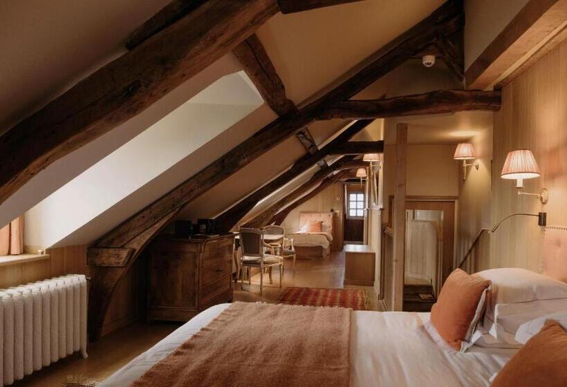 سوئیت پنت هاوس, La Maison De Lucie