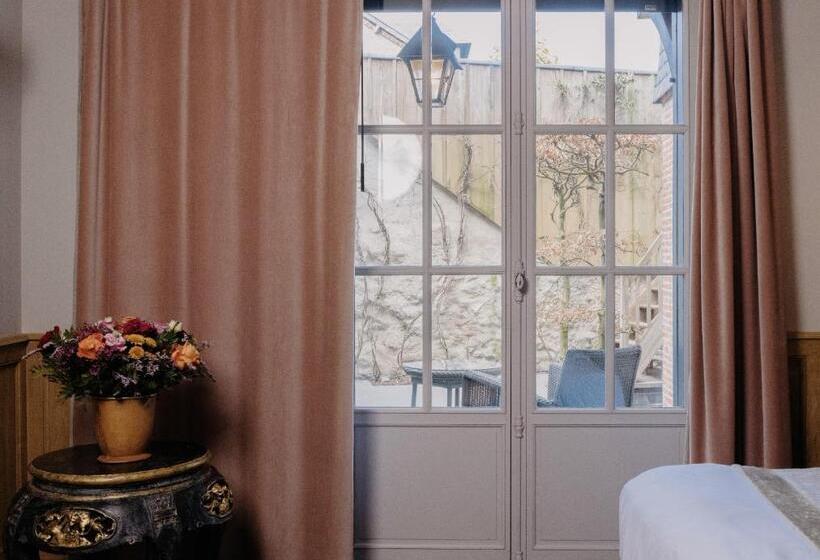 Comfort room with terrace, La Maison De Lucie