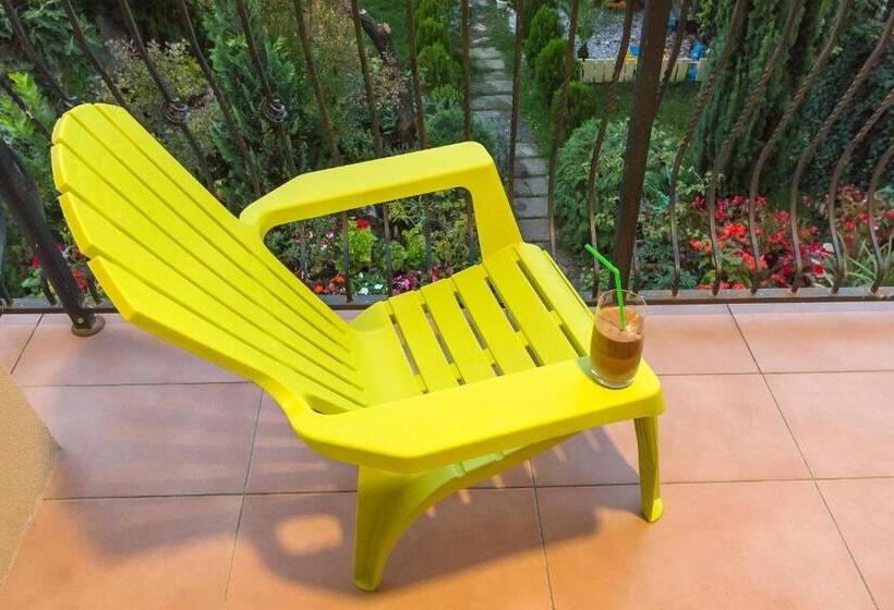 آپارتمان 1 خوابه با چشم‌انداز باغ, Bitrak Guest House