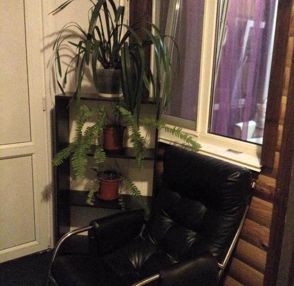 اتاق استاندارد با سرویس بهداشتی مشترک, Kitech Guest House