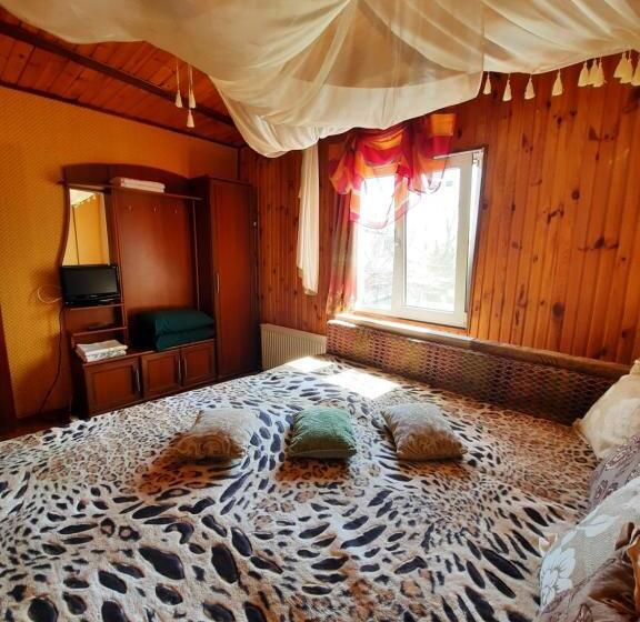 اتاق استاندارد با سرویس بهداشتی مشترک, Kitech Guest House