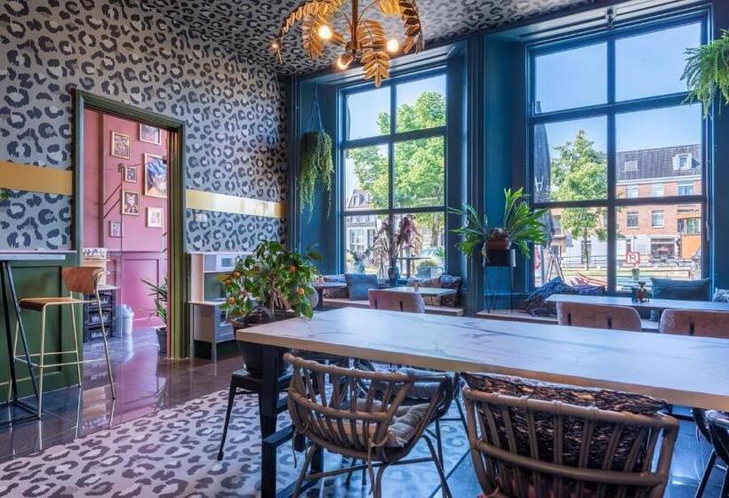 1 Bedroom Apartment with Balcony, Stadslogement Westersingel
