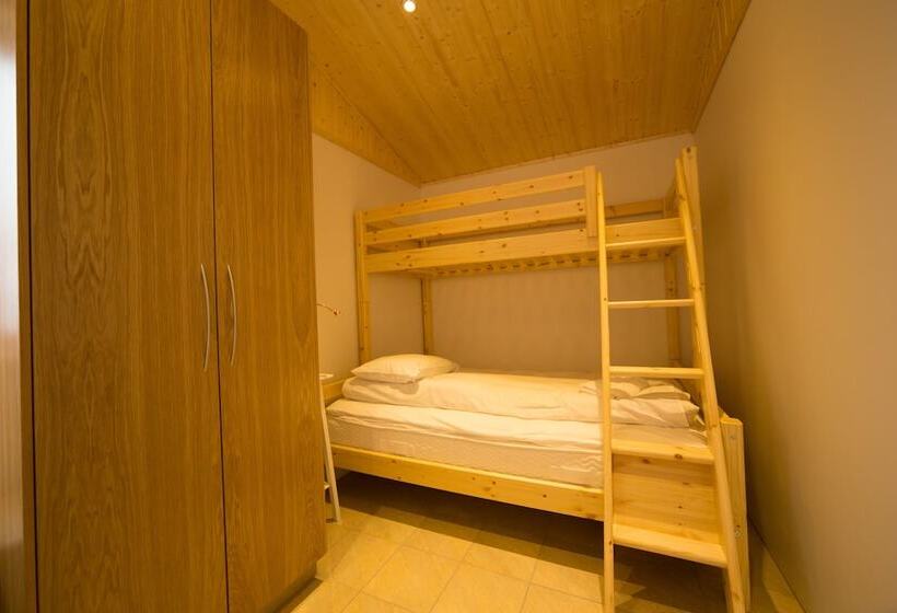 خانه 2 خوابه, Dimmuborgir Guesthouse
