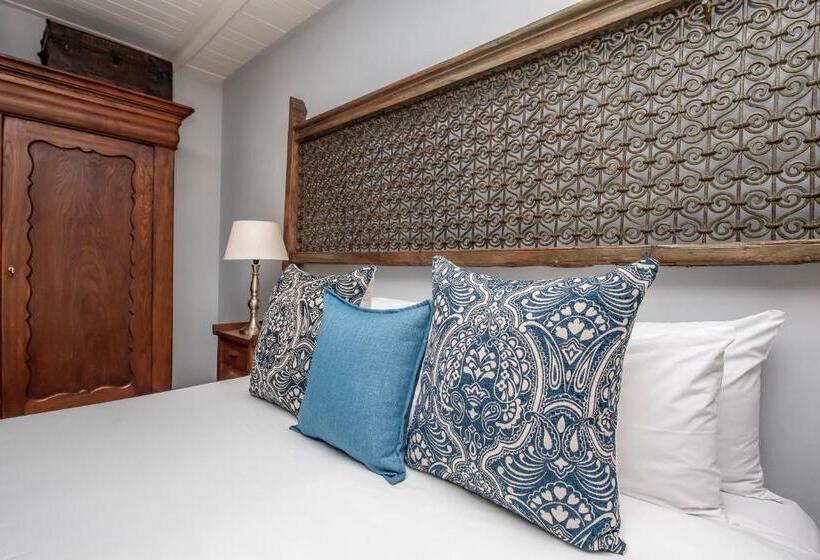 اتاق استاندارد سه نفره, Excellent Guest House