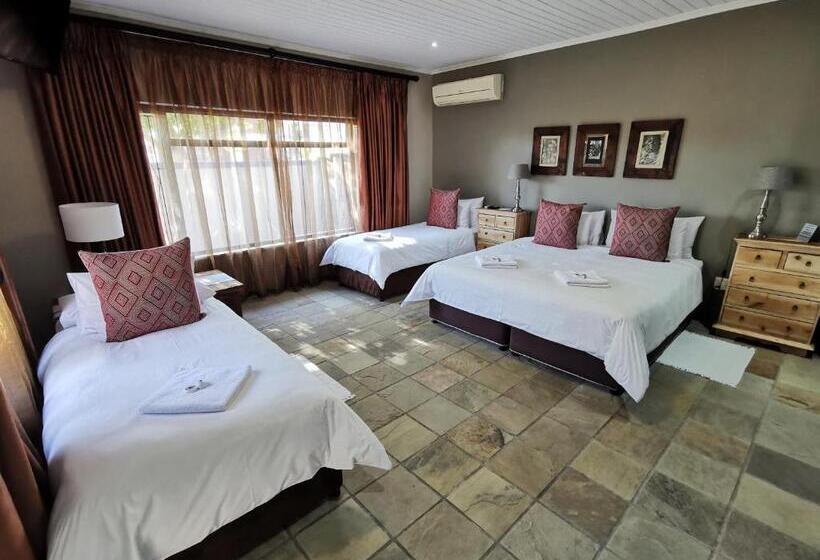 اتاق استاندارد سه نفره, Excellent Guest House