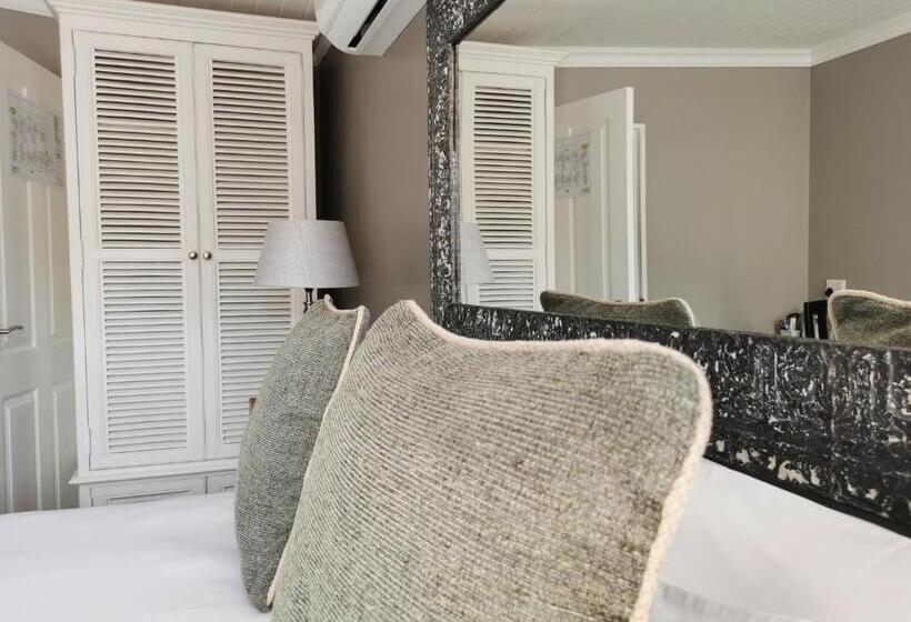 اتاق استاندارد یک نفره, Excellent Guest House
