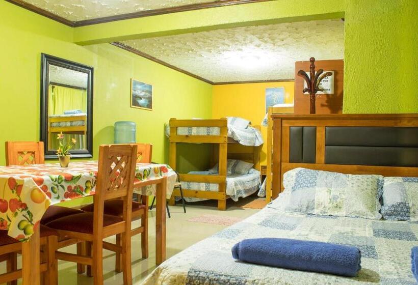 اتاق سوپریور خانوادگی, Hostal Inthalassa Caldera