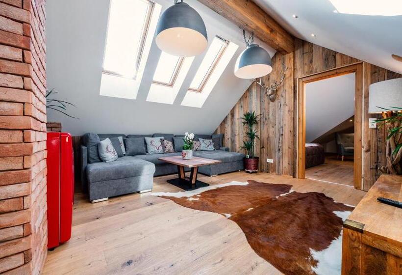 سوئیت 2 خوابه, Villa Ambach